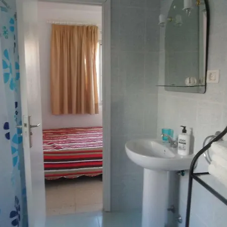 84 Con Piscina Privada Vila Callao Salvaje