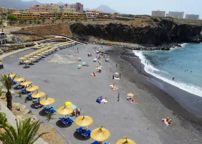 84 Con Piscina Privada 别墅